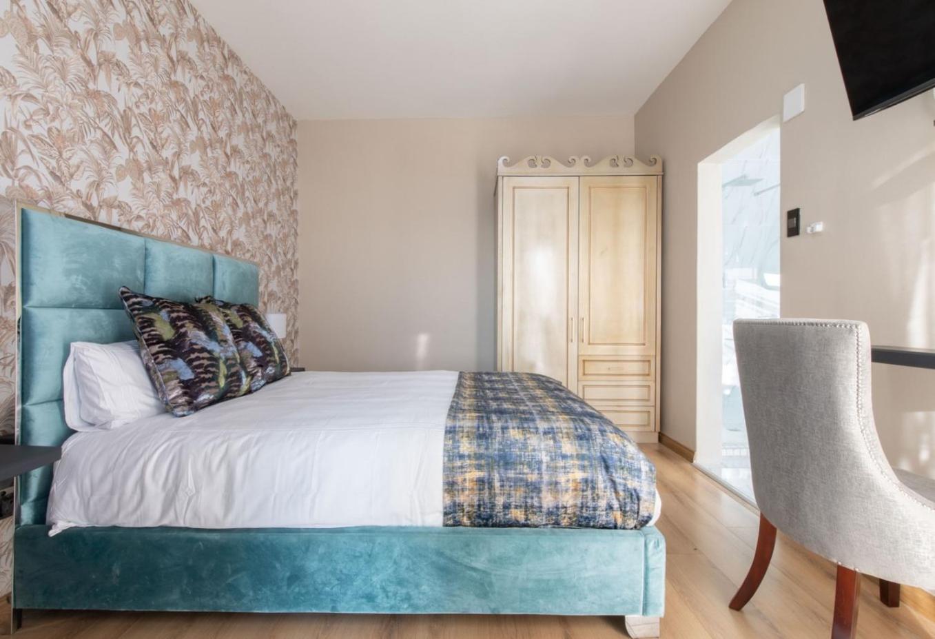 Dolphin Bay Boutique Hotel And Spa Порт-Элизабет Экстерьер фото