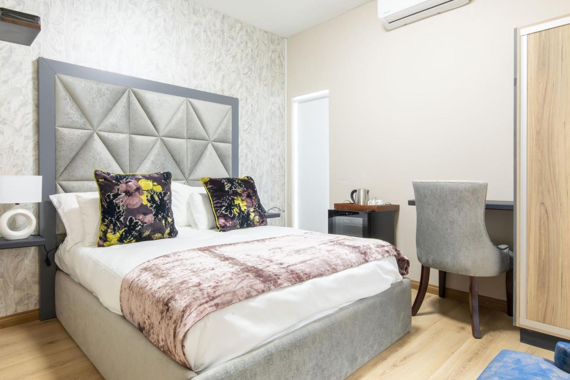 Dolphin Bay Boutique Hotel And Spa Порт-Элизабет Экстерьер фото